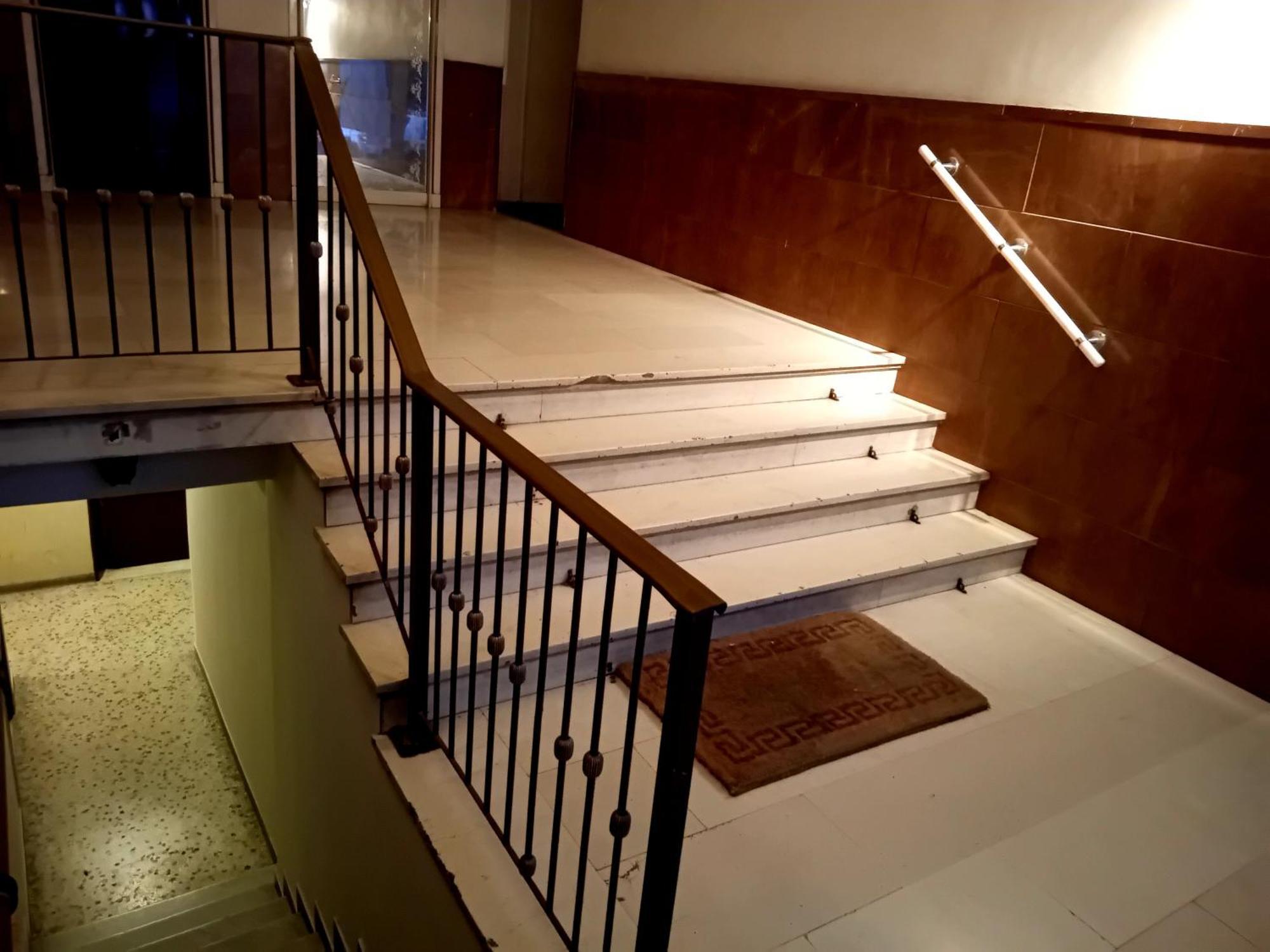 Vestige Basement Apartment Atenas Exterior foto