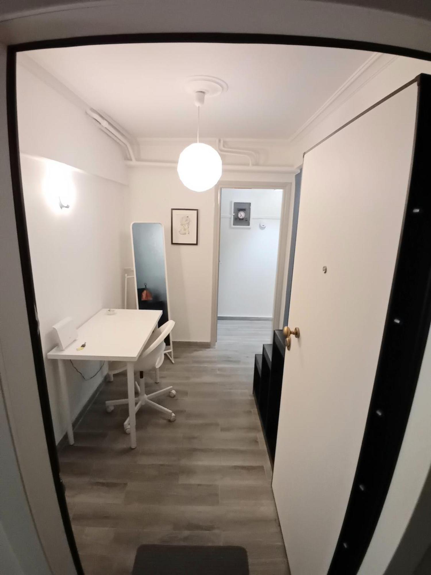 Vestige Basement Apartment Atenas Exterior foto